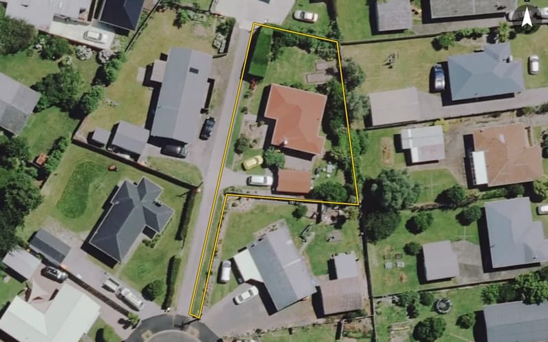 18 Panair Crescent