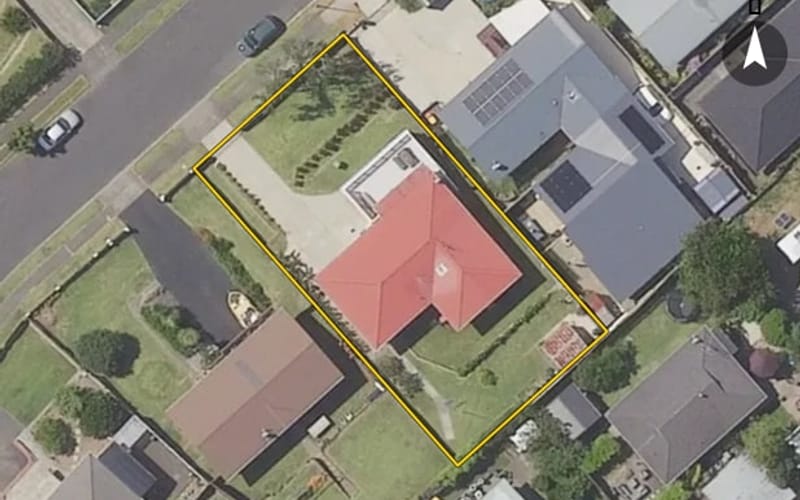8 Laurence Street