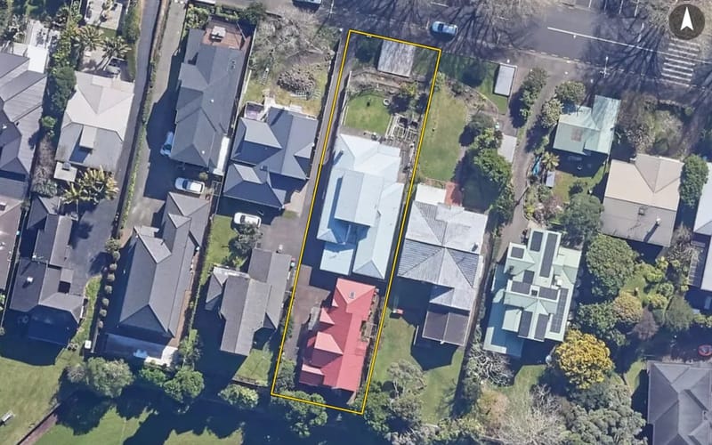 12 Kohia Terrace