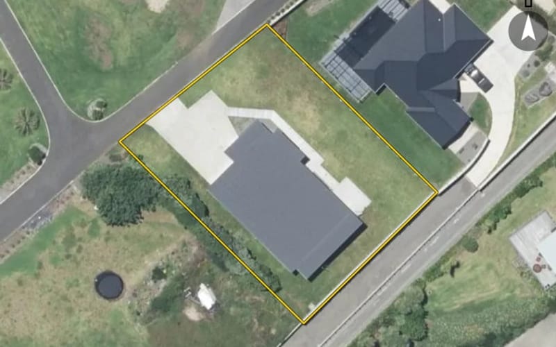 30 Longbeach Drive