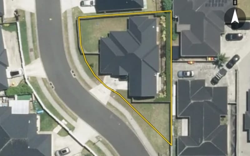 6 Dumas Place