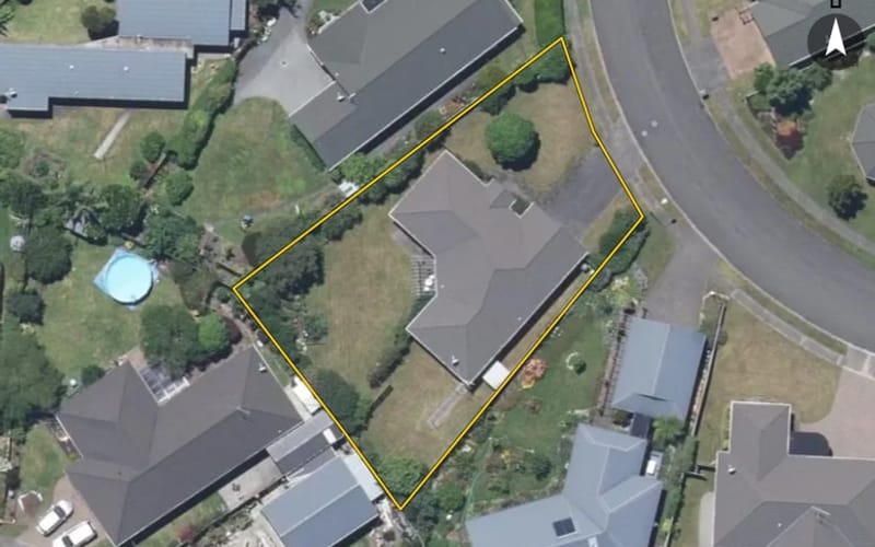 6 Perrett Drive