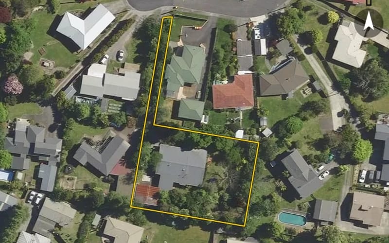 28 Wharepaina Crescent