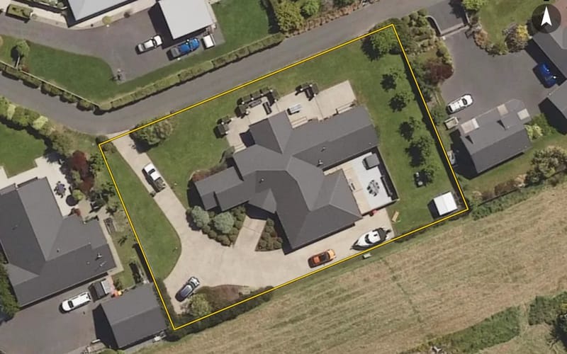 8 Orchard Grove