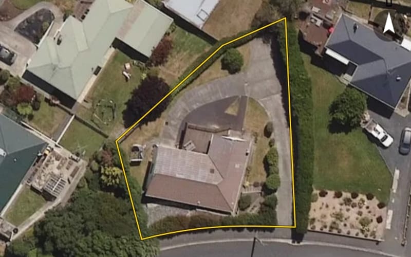 352 Kenmure Road