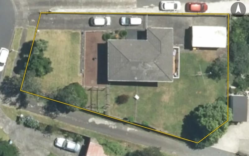 16 Leatham Crescent