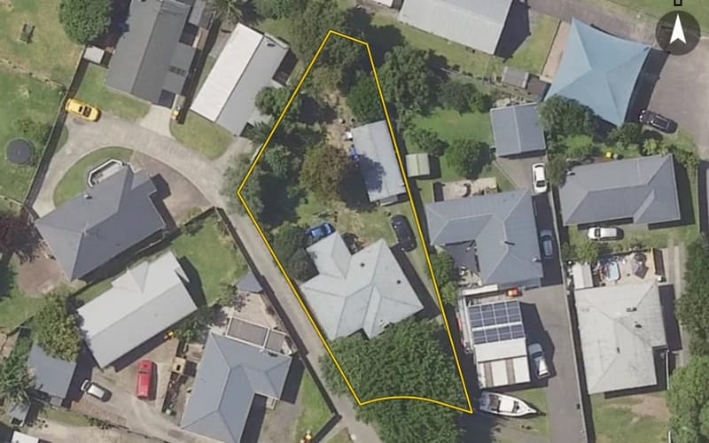 37 Henderson Crescent