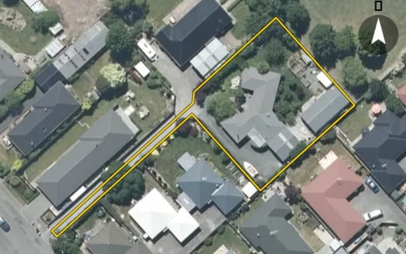 12 Thomas Street