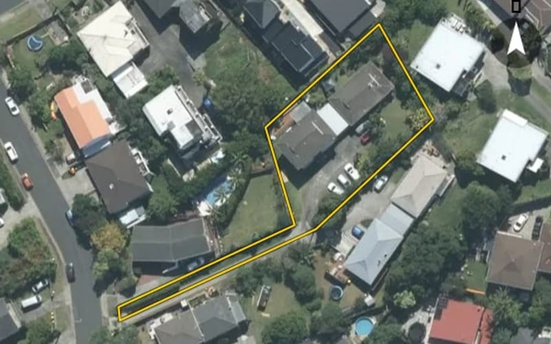 2/4 Phillipa Place