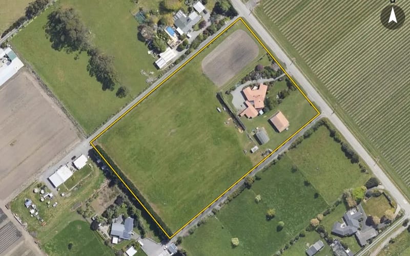 39 Edens Road