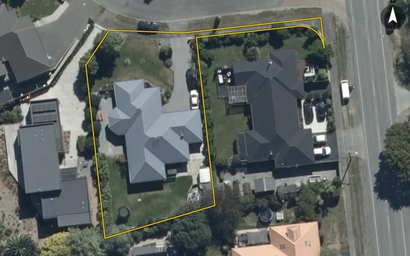 2 Riverside Lane