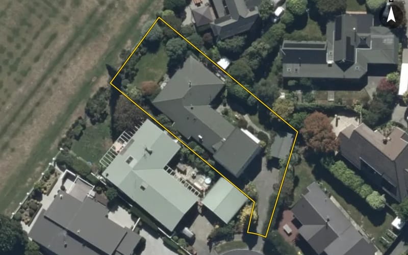 22 Brackendale Place