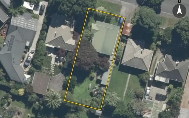 10 Thornycroft Avenue