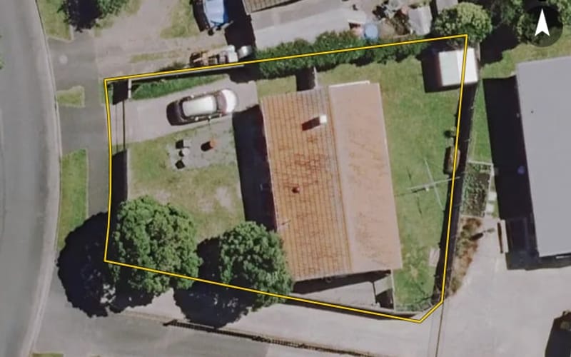 24 Sare Crescent