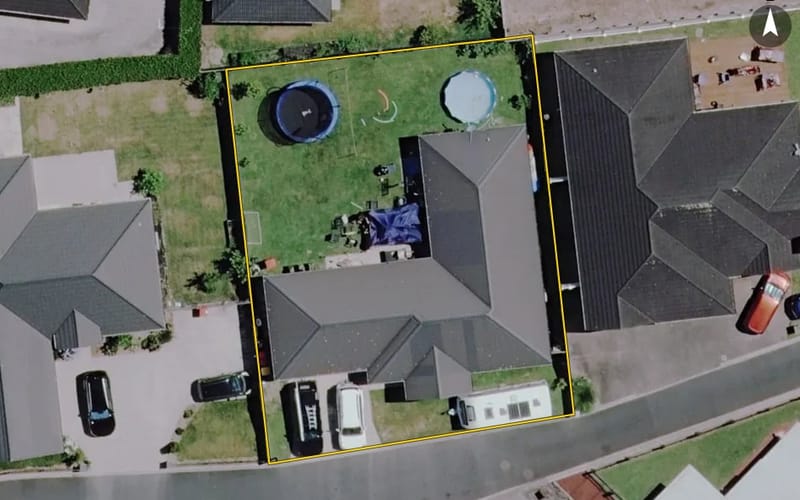 13 Derwent Place