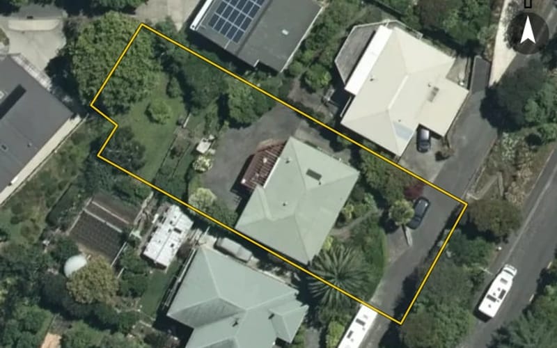 15 Orakei Street