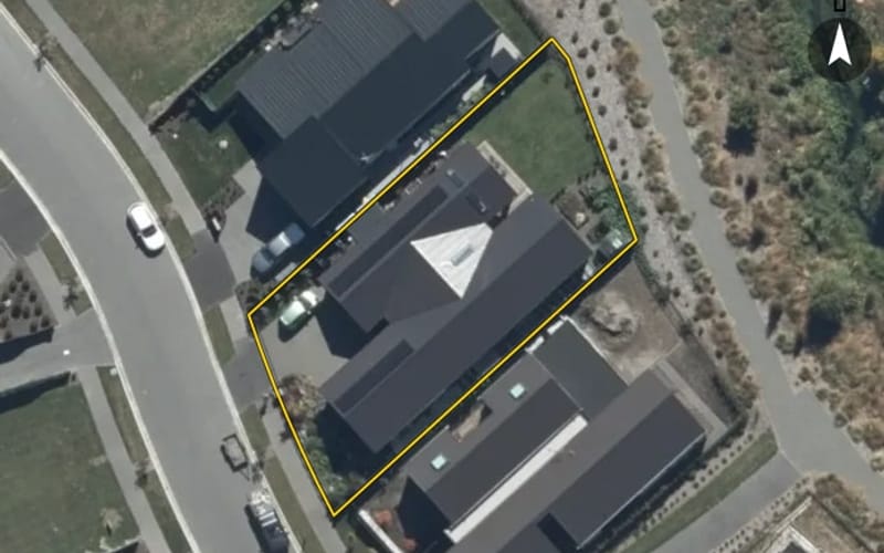 16 Meadow Stream Drive