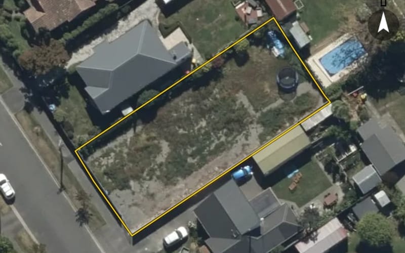 32 Bretts Road