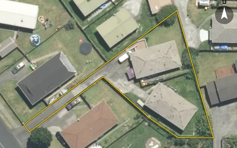 12 Rata Vine Drive