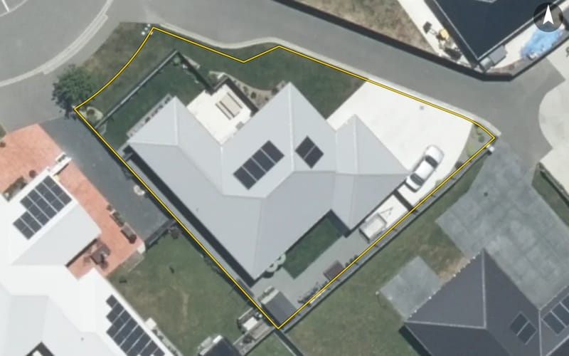 48 Geoff Geering Drive