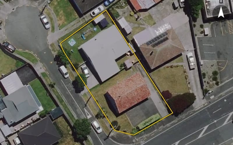 2 Takahe Street