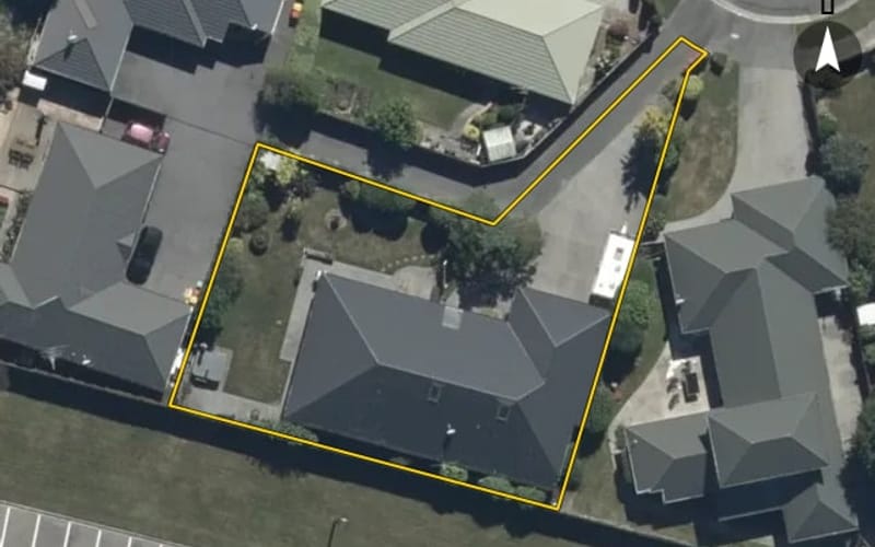 5 Thicket Close