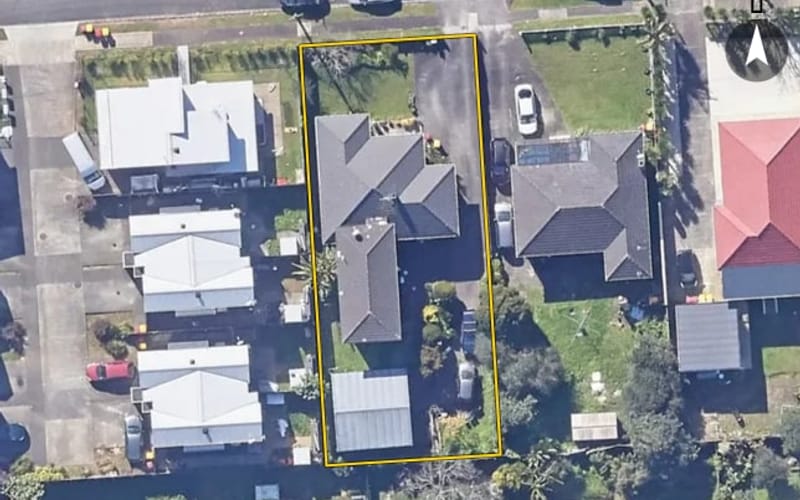 13 Farnborough Crescent