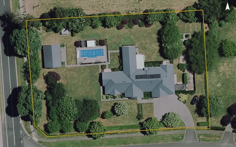 7 Parklea Drive