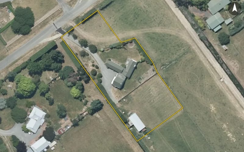 112 Taits Road