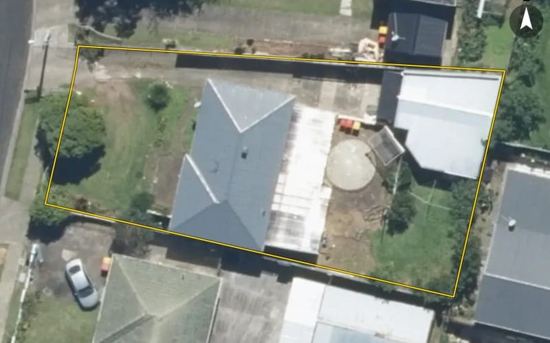 98 Fisher Crescent