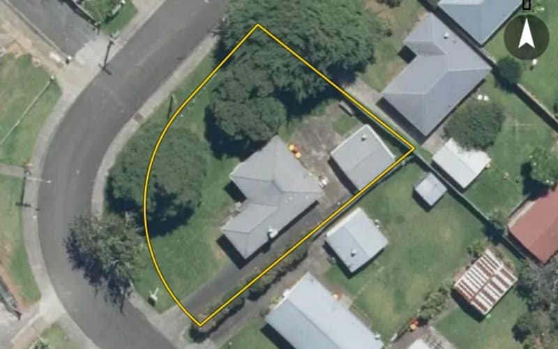 14 Whitley Crescent