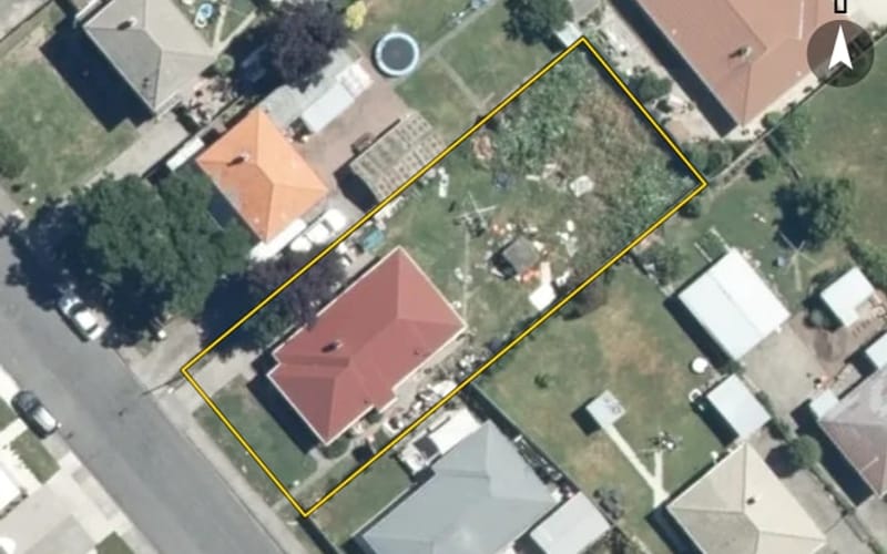 1003 Pukatea Street