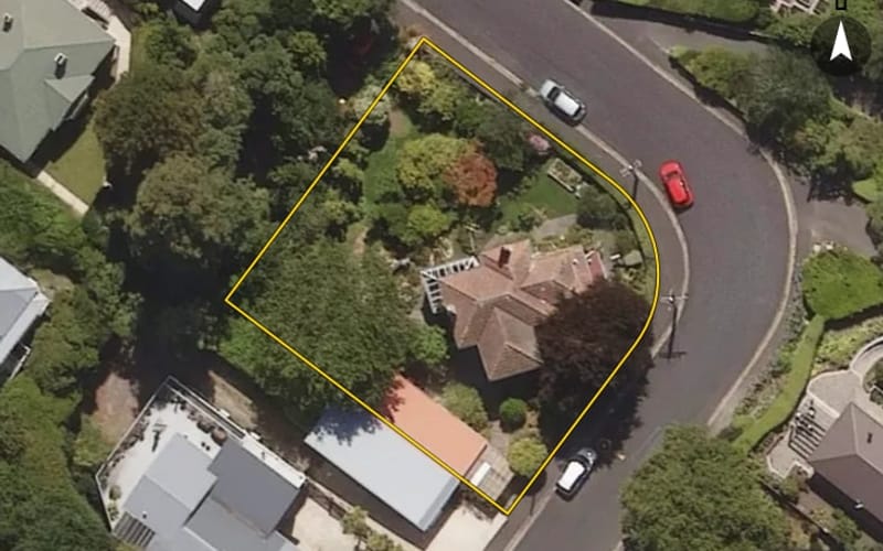11 Braeview Crescent