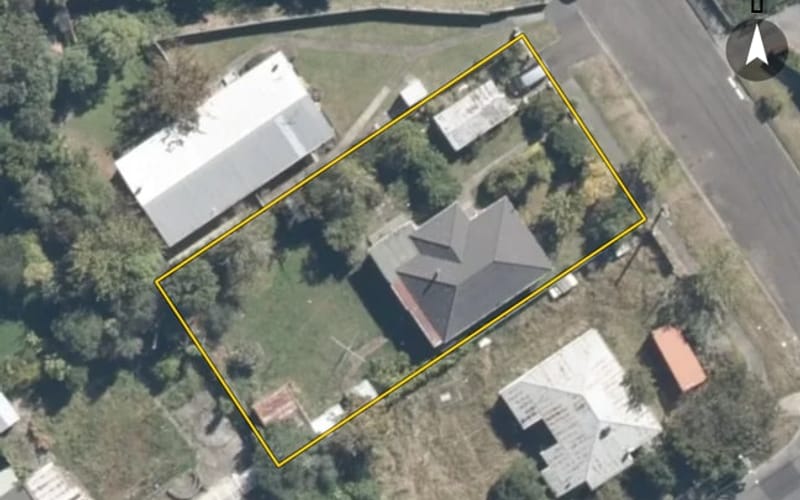 3 Coates Grove