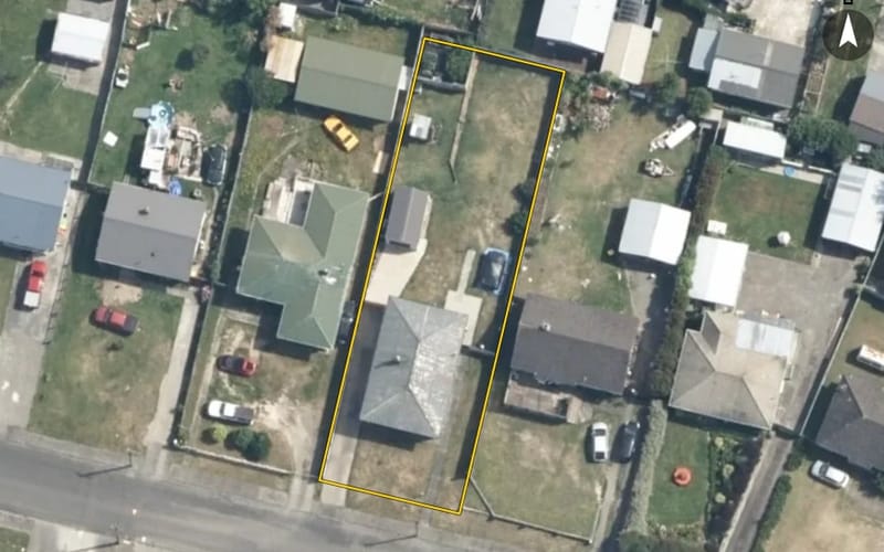 19 Collins Crescent