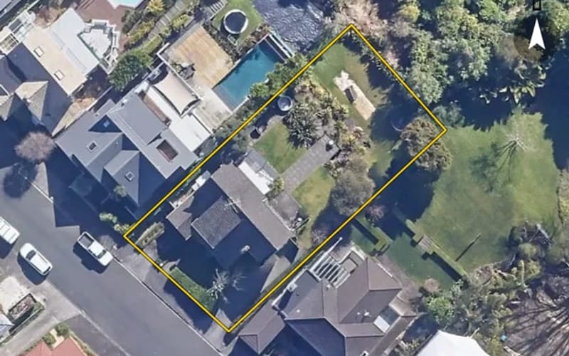 40 Laurie Avenue
