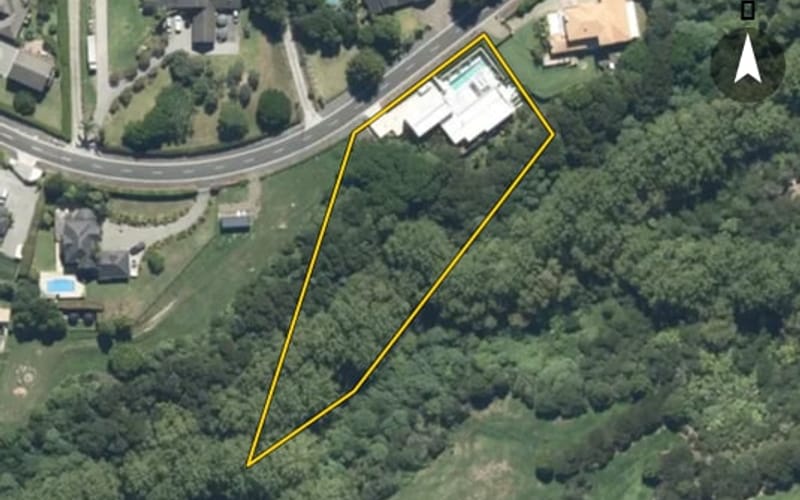 15A Regis Lane