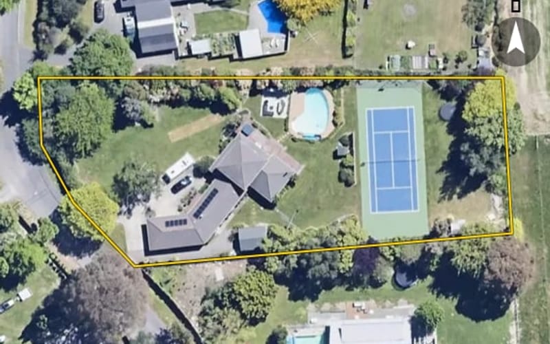 11 Glenhill Drive