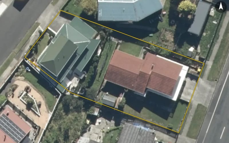 3 Tiroiti Grove
