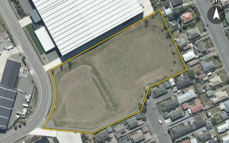 21R Commerce Crescent