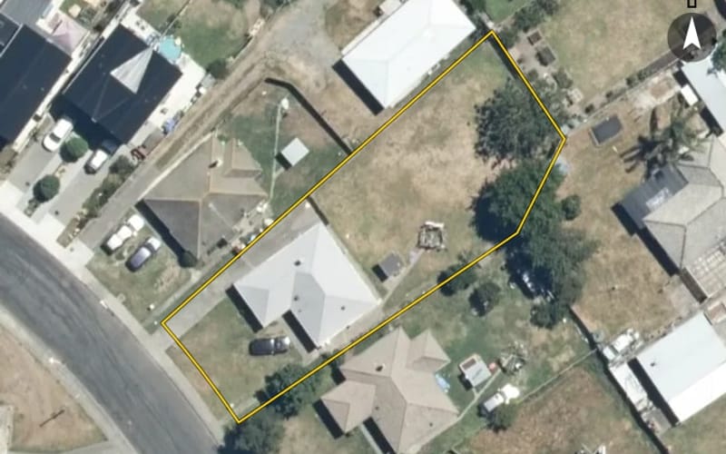 1224 Cunningham Crescent