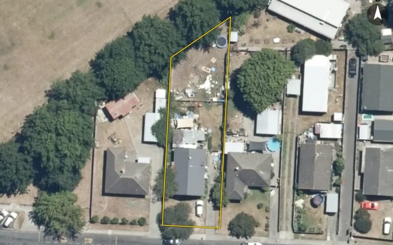 1204 Cunningham Crescent