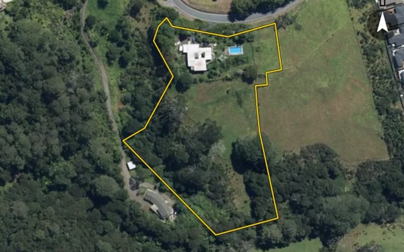 16 Crows Road