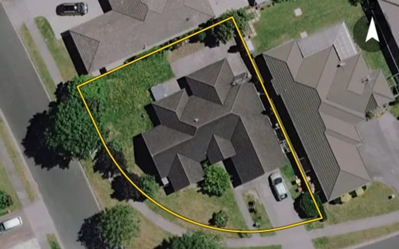 6 Whitford Place