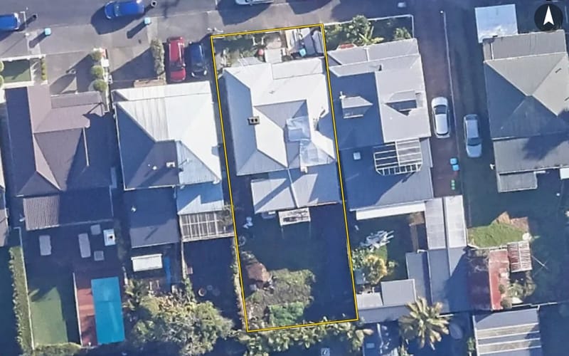 32 Cowan Street