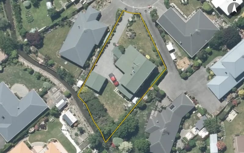 14 Falcon Drive