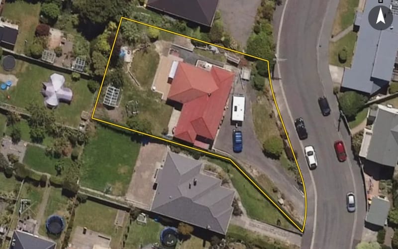 11 Renfrew Street