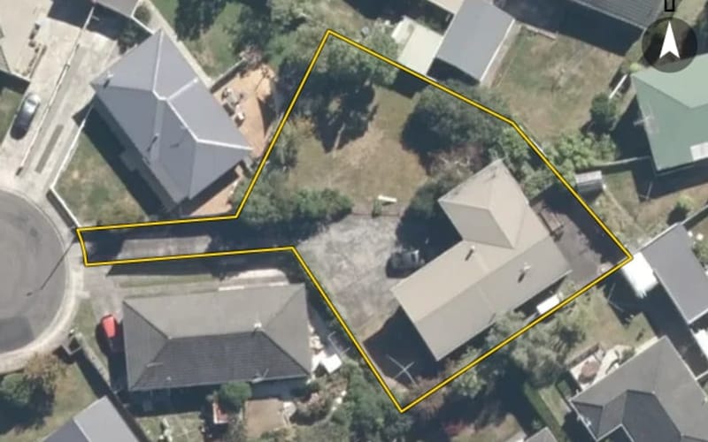 12 Tiwakawaka Grove