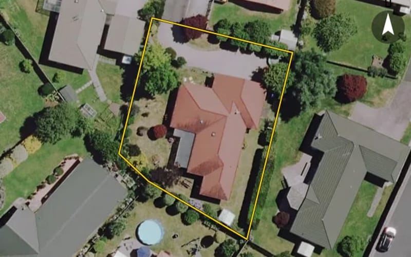 22 Halcione Close