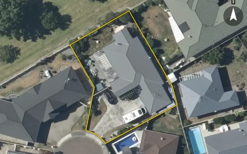 8 Lowndes Place